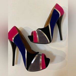SHI By Journeys~Vibrant Faux Suede~Platform High Heel Stiletto~Peep Toe~Size 7.5